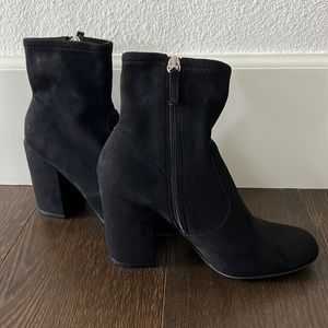 Steve Madden Suede bootie